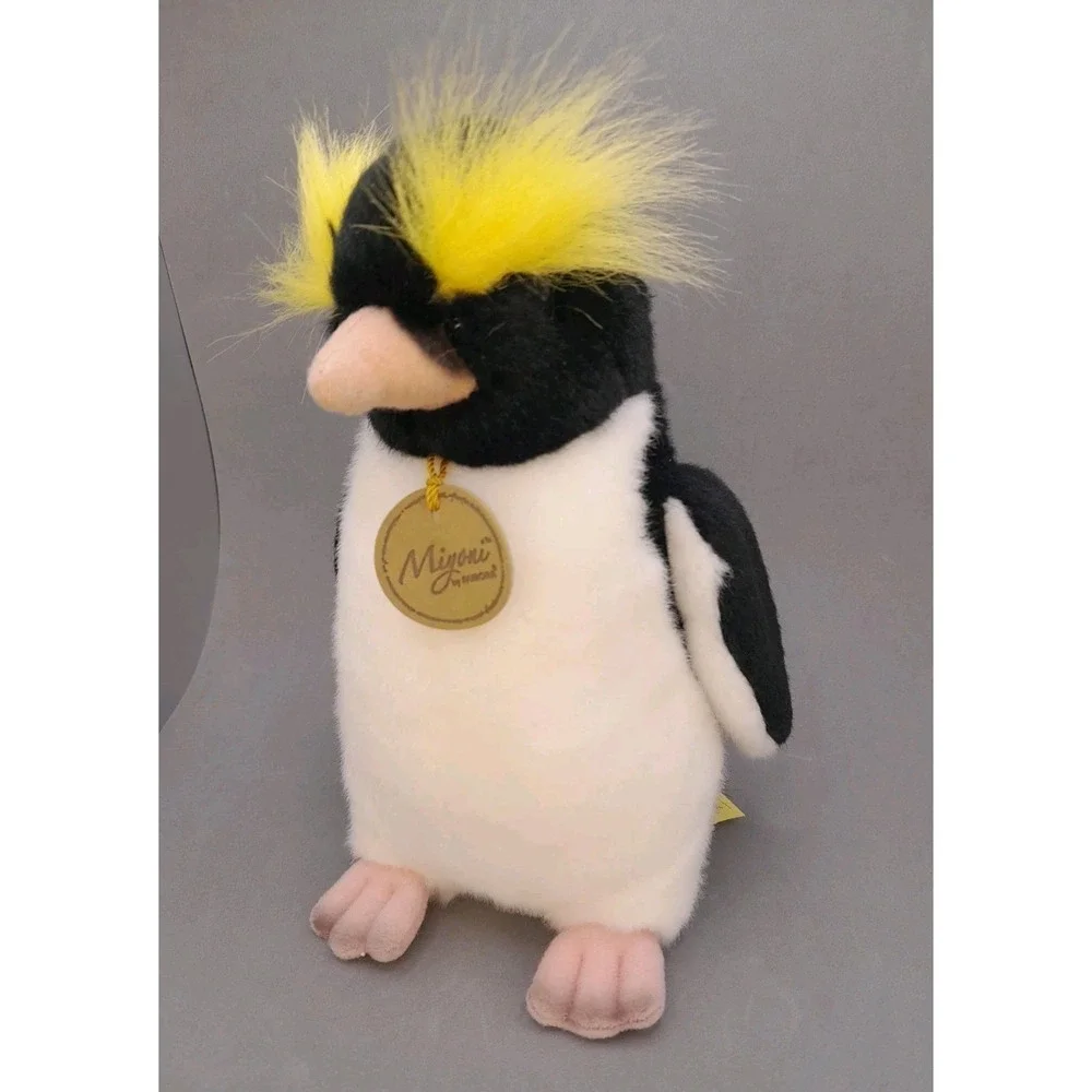 Aurora Miyoni Crested Penguin 🐧 8